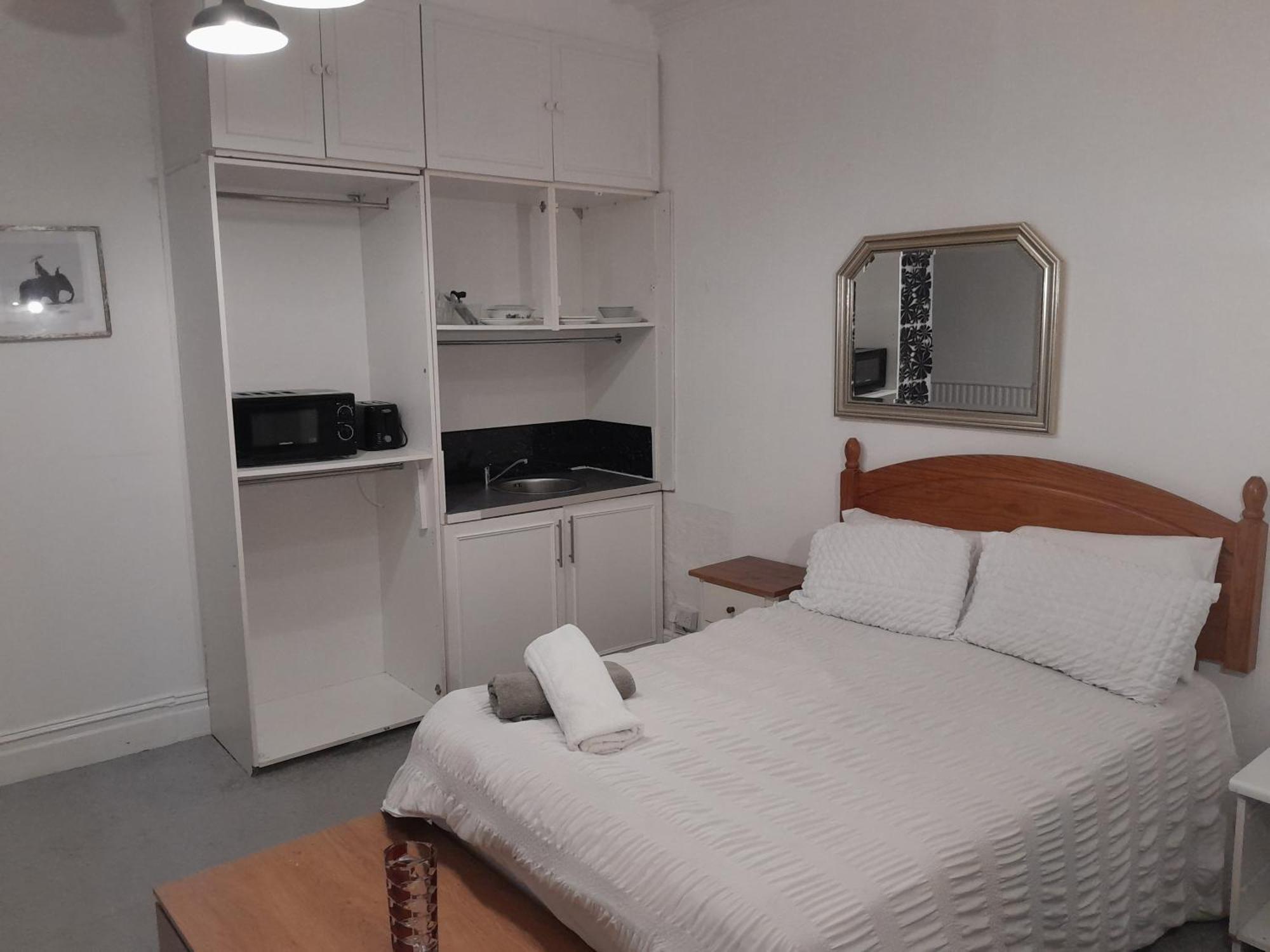 Large Room Near Singleton Hospital Ensuite R6 Swansea Buitenkant foto
